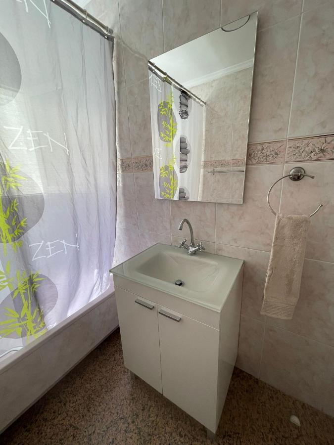 Encantadora Habitacion Privada Cerca Del Mar 말라가 외부 사진